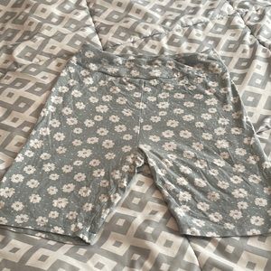 Forever 21 floral workout shorts small